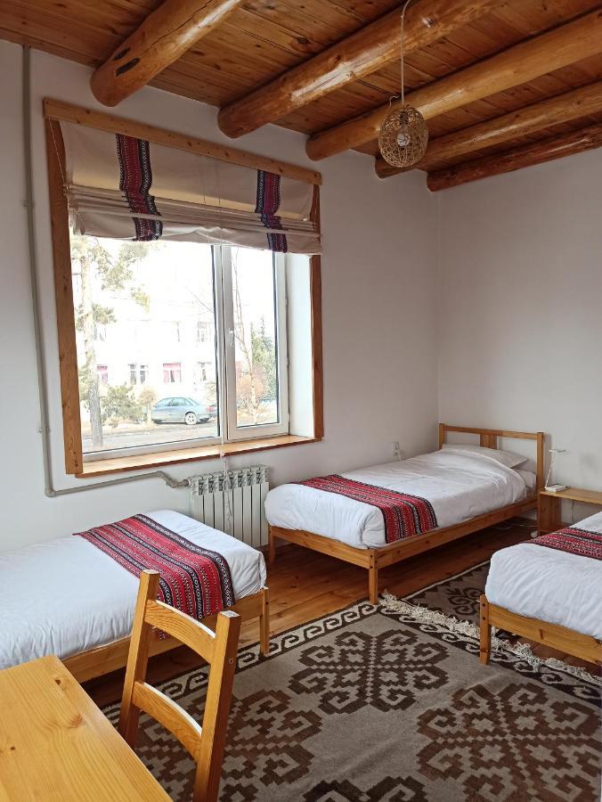 Hotel Matsunoki Karakol Exterior foto